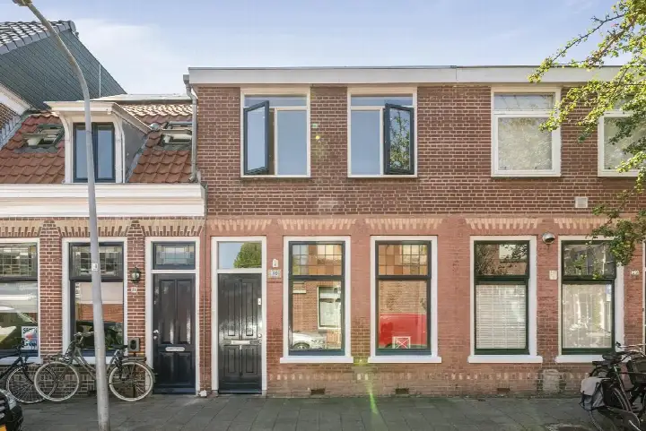 Tussenwoning te koop: Oost Indiëstraat 30, Leidsebuurt-oost Haarlem
