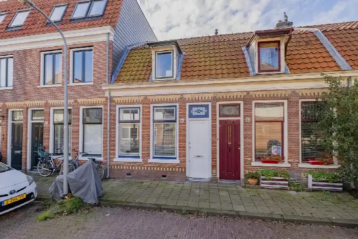 Tussenwoning te koop: Oost Indiëstraat 46, Leidsebuurt-oost Haarlem