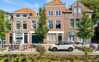 Corner house for sale: Oosteinde 178, Centrum-Zuidoost Delft