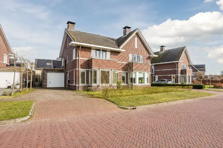 Twee-onder-één-kap te koop: Oosterakker 11, De Wijk De Wijk