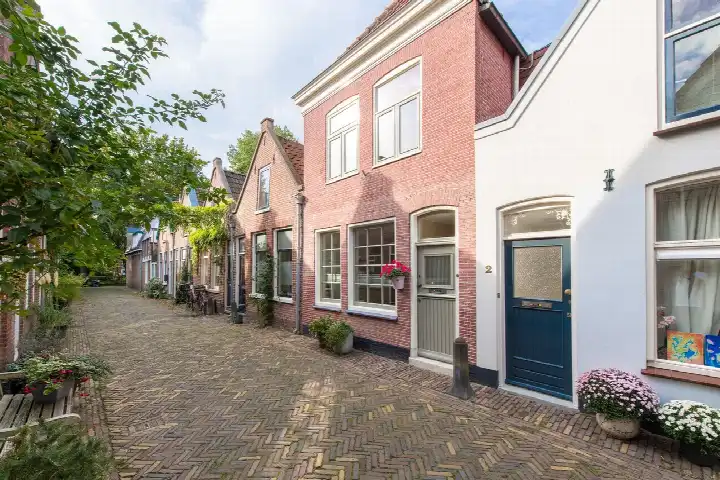 Tussenwoning te koop: Oosterburgstraat 6, Binnenstad-Oost Alkmaar