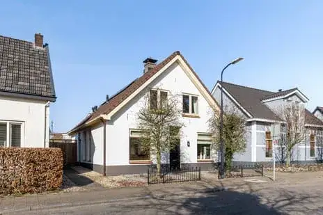 Vrijstaande woning te koop: Oosterlaan 33, Zevenhuizen Apeldoorn