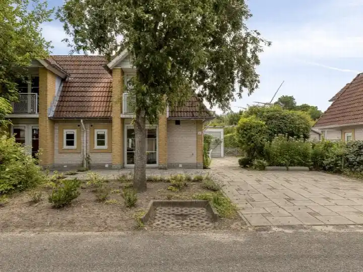 Twee-onder-één-kap te koop: Oosterscheldelaan 55, Verspreide huizen Kamperland Kamperland