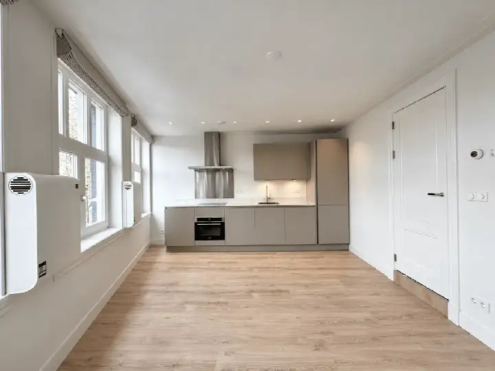 Studio for rent: Oostersekade 3-3, Uilenburg Amsterdam