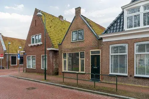 Tussenwoning te koop: Oostersingel 1, Dokkum binnen de Bolwerken Dokkum