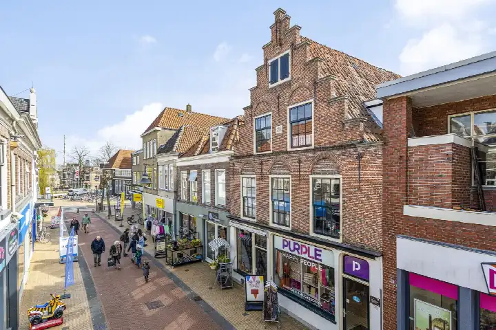 Tussenwoning te koop: Oosterstraat 70, Centrum Steenwijk Steenwijk