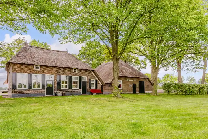 Detached house for sale: Oosterveen 79, Verspreide huizen Oosteinde Nieuwleusen