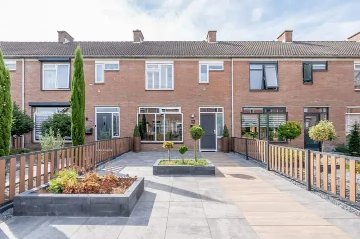 Tussenwoning te koop: Oosterzeel 12, Steenbergen-Zuid Steenbergen (Nb)