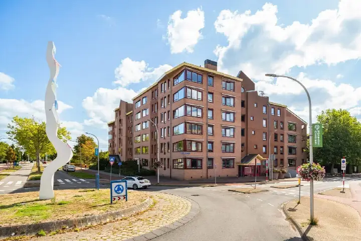 Apartment for sale: Oostlaan 55, Pijnacker-Centrum/Dorp Pijnacker
