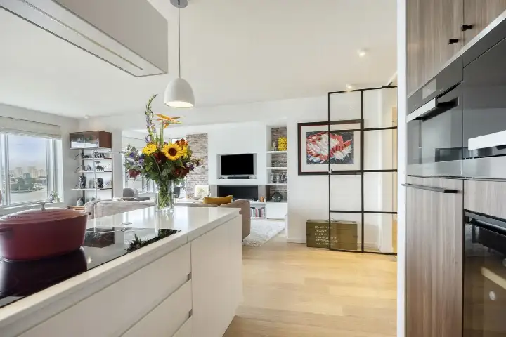 Apartment for sale: Oostmaaslaan 660, Struisenburg Rotterdam