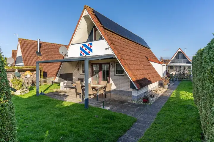 Vrijstaande woning te koop: Oostmahorn 192, Oostmahorn Eanjum