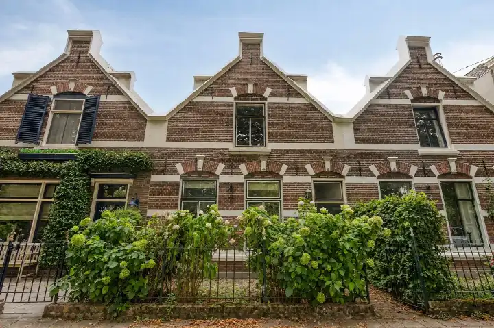 Tussenwoning te koop: Oostsingel 144, Goes-Oost Goes