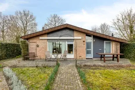 Vrijstaande woning te koop: Oostweg 2-0104, Verspreide huizen Ouwerkerk Ouwerkerk