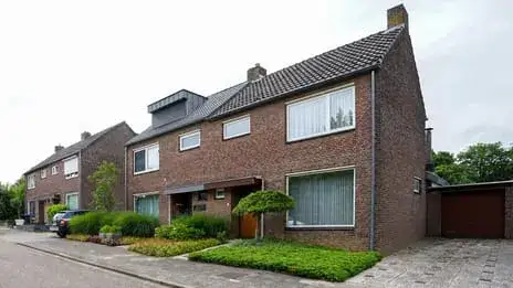 Terraced house for sale: Op de Acker 8, Mariarade-Zuid Hoensbroek