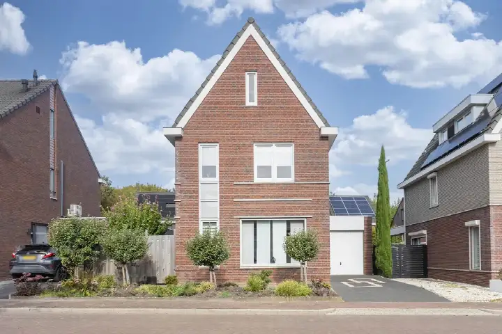 Detached house for sale: Op de Knip 211, Terwinselen Kerkrade