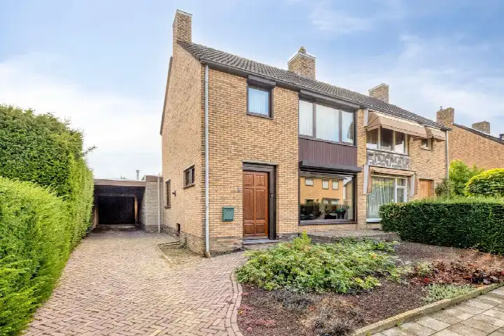 Twee-onder-één-kap te koop: Op de Peelberg 8, Merum Herten