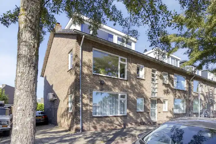 Apartment for sale: Oranje Nassaustraat 16, Halfweg Halfweg