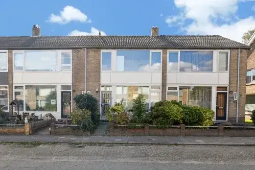 Terraced house for sale: Oranje-Nassaustraat 6, Benschop-Dorp Benschop