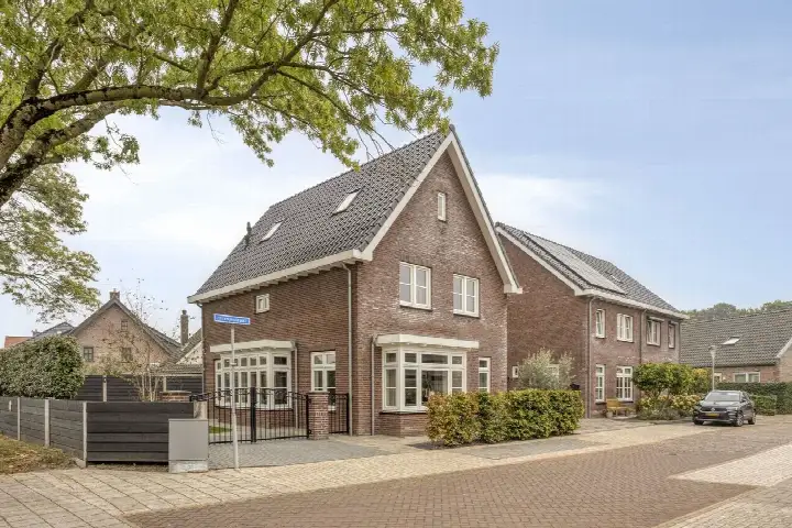 Hoekwoning te koop: Oranjestraat 1A, Ochten Ochten