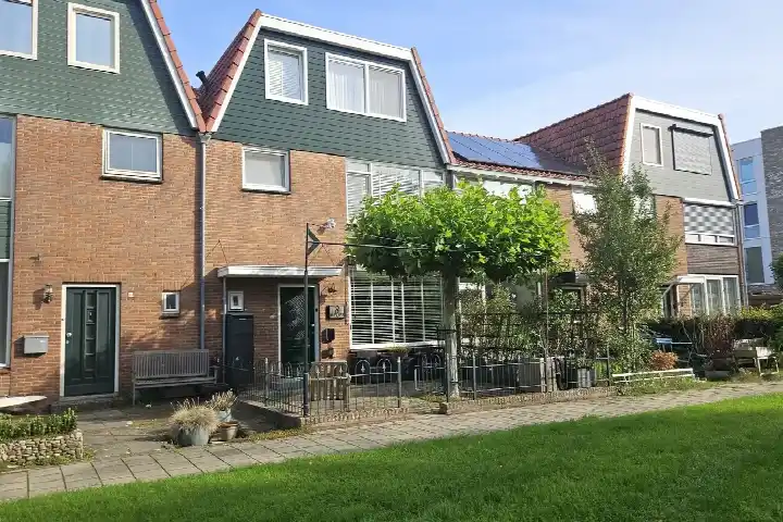 Tussenwoning te koop: Orchisstraat 8, Plaszoom Wormer