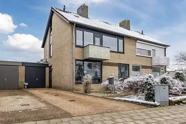 Tussenwoning te koop: Orgellaan 17, Bitswijk Uden