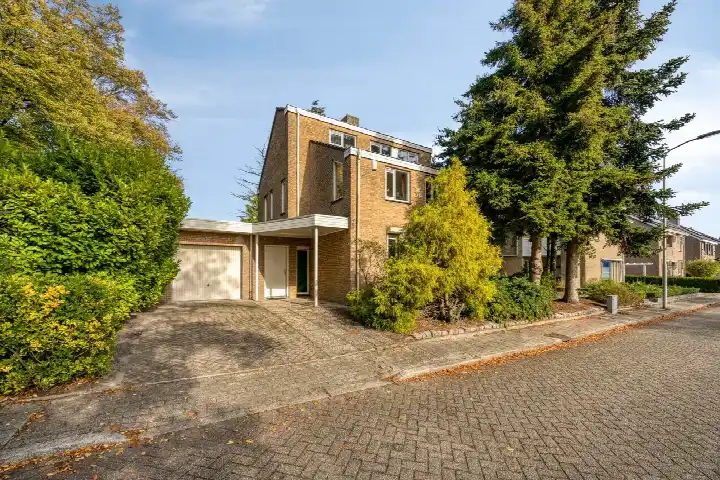 Semi-detached for sale: Orionstraat 28, Eckart Eindhoven