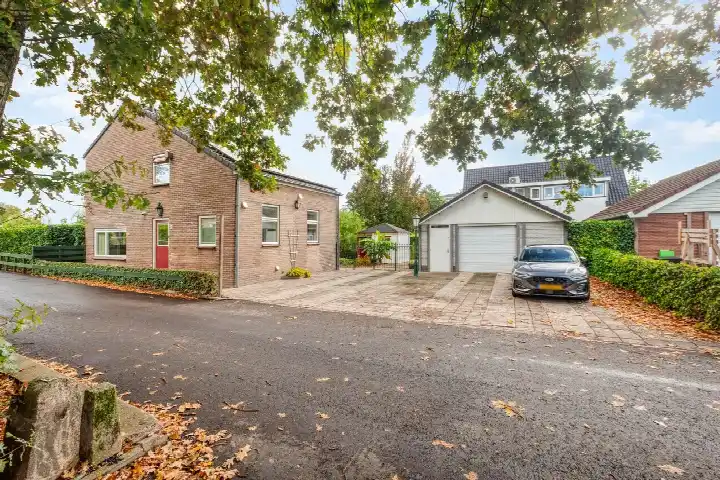 Vrijstaande woning te koop: Osdorperweg 487, Osdorper Bovenpolder Amsterdam