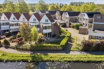 Corner house for sale: Osingastate 25, Camminghaburen-Noord Leeuwarden