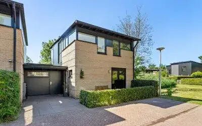 Hoekwoning te koop: Oskar Nedbalhof 13, Terwijde-West Utrecht