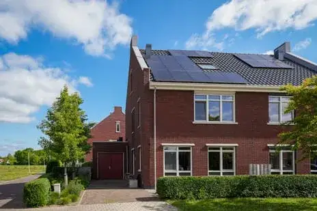 Twee-onder-één-kap te koop: Ossengang 23, Verspreide huizen Westzijde Geldermalsen