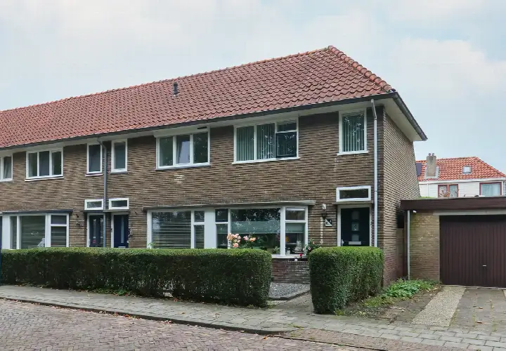 Hoekwoning te koop: Oud Jaagpad 4, Trebolbuurt Harlingen