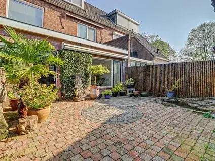 Terraced house for sale: Oude Beekbergerweg 280, Componistenkwartier Apeldoorn