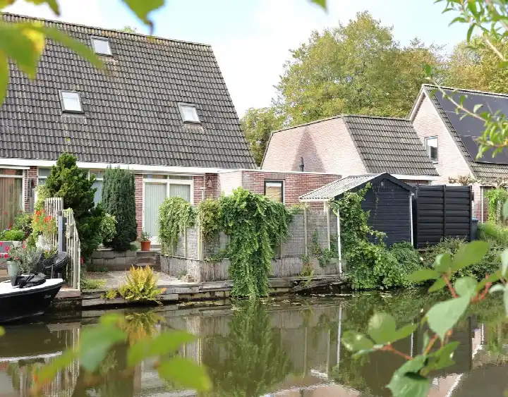 Twee-onder-één-kap te koop: Oude Dijk 9, Noorderhoek I Sneek