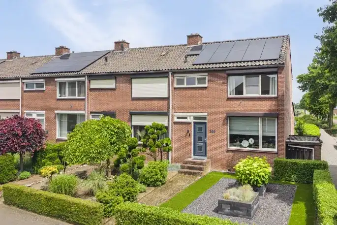 Hoekwoning te koop: Oude Heerweg 209, Velden-West Velden