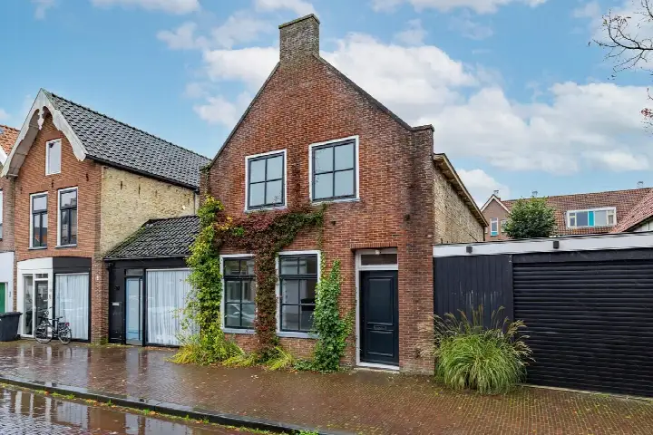 Appartement te koop: Oude Koemarkt 45, Sneek binnen de grachten Sneek