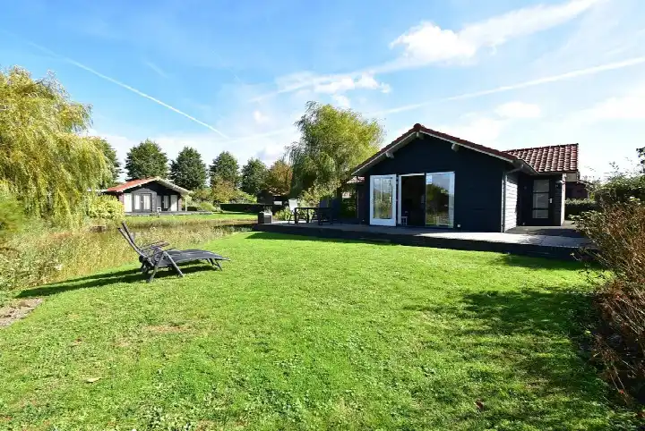 Detached house for sale: Oude Zeedijk 1-15, Verspreide huizen Wilhelminadorp Kattendijke
