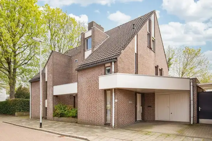 Apartment for sale: Oude Lindestraat 7, Lindeveld Heerlen