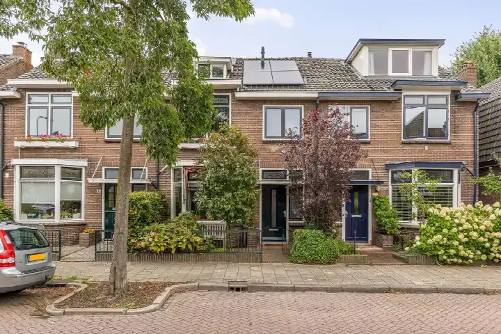Tussenwoning te koop: Oudegoedstraat 142, Oudegoedstraat Deventer