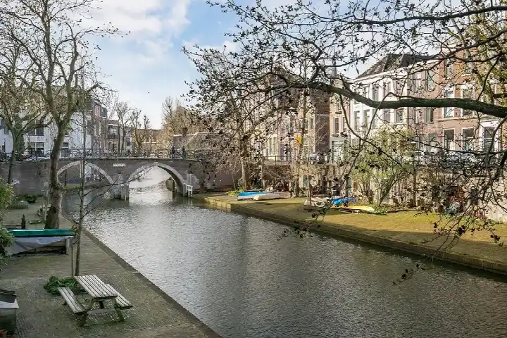 Apartment for rent: Oudegracht 364-3, Lange Nieuwstraat en omgeving Utrecht