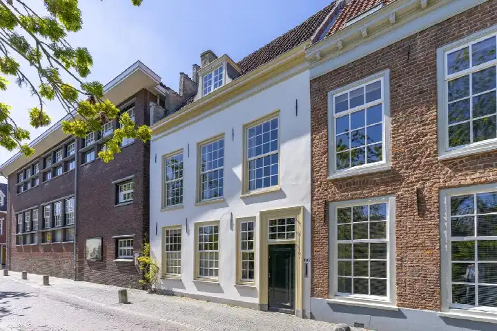 Tussenwoning te koop: Oudegracht 407, Springweg en omgeving Geertebuurt Utrecht