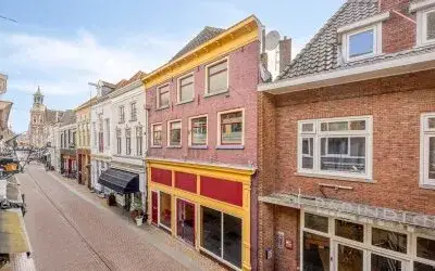 Tussenwoning te koop: Oudestraat 210, Binnenstad Kampen Kampen
