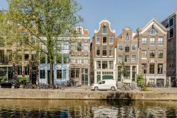 Appartement te koop: Oudezijds Voorburgwal 194A, Oude Kerk e.o. Amsterdam