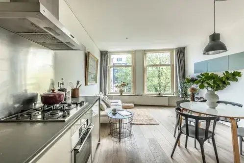 Studio te koop: Oudezijds Voorburgwal 248-2, Nes e.o. Amsterdam