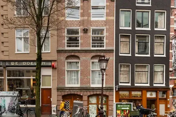 Apartment for sale: Oudezijds Achterburgwal 152C, Burgwallen-Oost Amsterdam