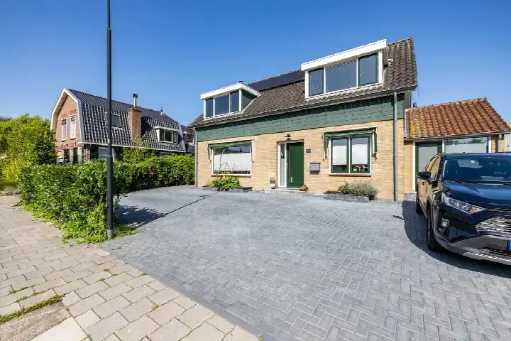 Vrijstaande woning te koop: Oudhuijzerweg 43, Wilnis Dorp Wilnis