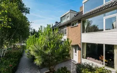 Terraced house for sale: Oudlaan 20, Pijnacker Noord Pijnacker