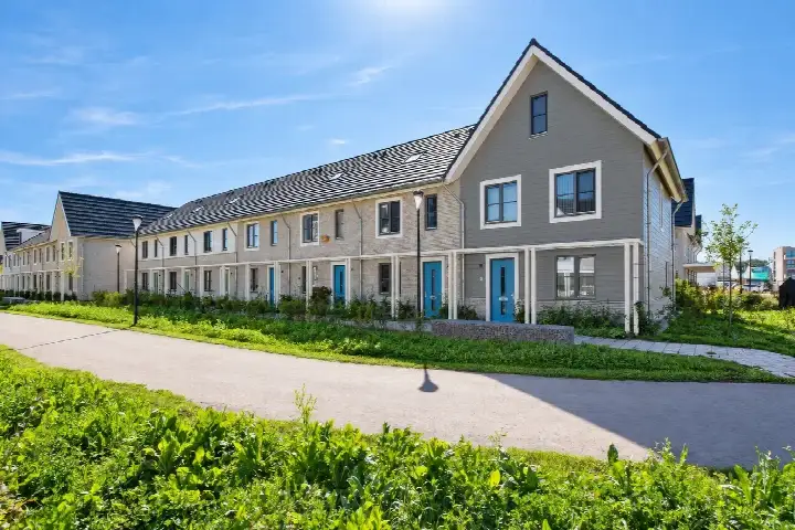 Terraced house for sale: Oudmunsterhoef 41, Parijsch Lokkershoek Culemborg