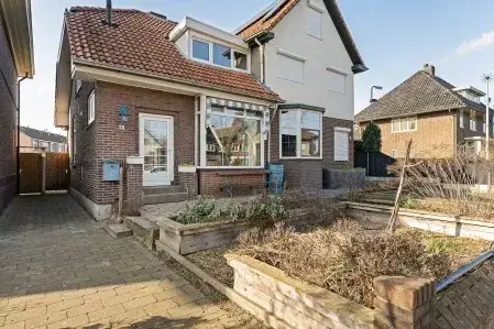 Twee-onder-één-kap te koop: Ouverturestraat 40, Schipholt-Glanermaten Enschede