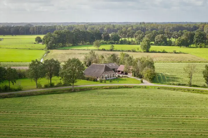 Vrijstaande woning te koop: Overmeenweg 2, Buitengebied Heeten Heeten