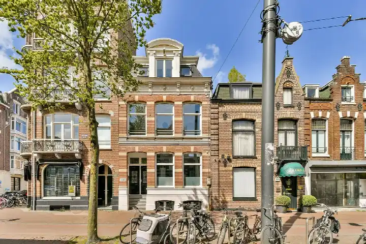 Appartement te koop: Overtoom 296A, WG-terrein Amsterdam